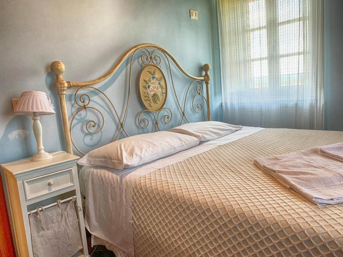 กาซาเล การ์ดินี Guest House โฟยาโน เดลเล เคียนา ภายนอก รูปภาพ